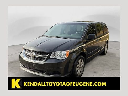 Used 2017 Dodge Grand Caravan w/ UConnect Hands-Free Group FWD image 1