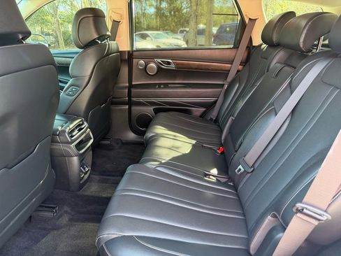 Used 2021 Genesis GV80 2.5T w/ Advanced Package 03 image 12