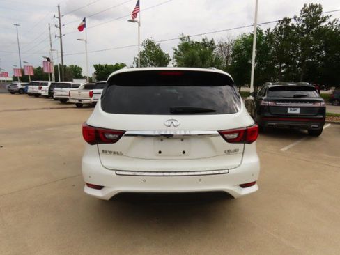 Used 2019 INFINITI QX60 Luxe w/ Essential Package image 11