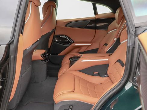 Certified 2025 Ferrari Purosangue image 59