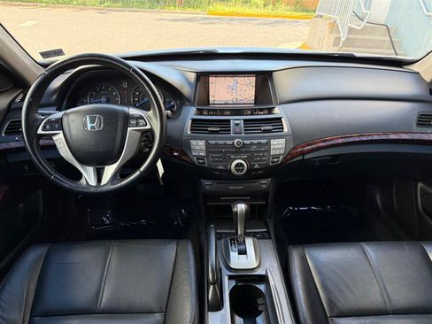 Used 2010 Honda Crosstour EX-L image 41