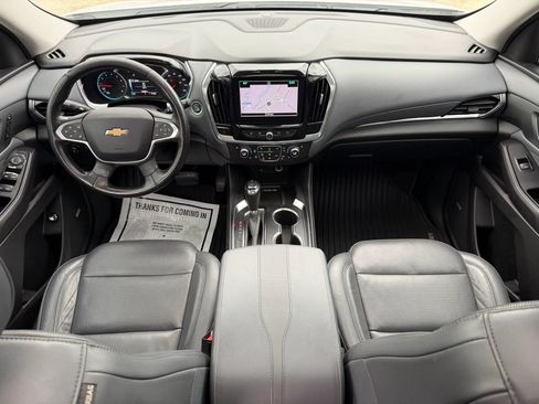 Used 2019 Chevrolet Traverse Premier w/ Driver Confidence II Package FWD image 20
