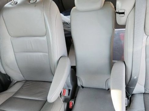 Used 2019 Toyota Sienna XLE FWD image 13