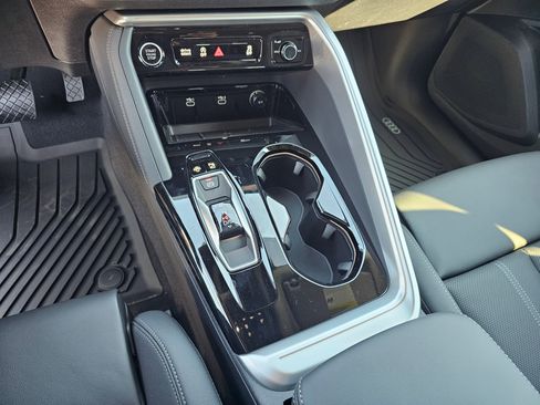 New 2025 Audi Q5 Premium Plus AWD/4WD image 22