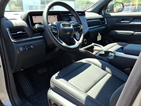 New 2026 GMC Terrain Elevation w/ Elevation Premium Package AWD/4WD image 12