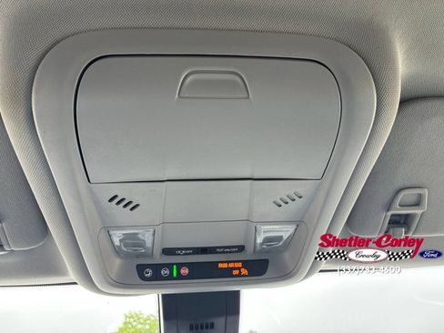 Used 2024 Chevrolet Equinox LT FWD image 28