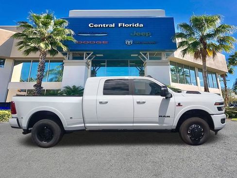 New 2026 RAM 3500 Limited AWD/4WD image 4
