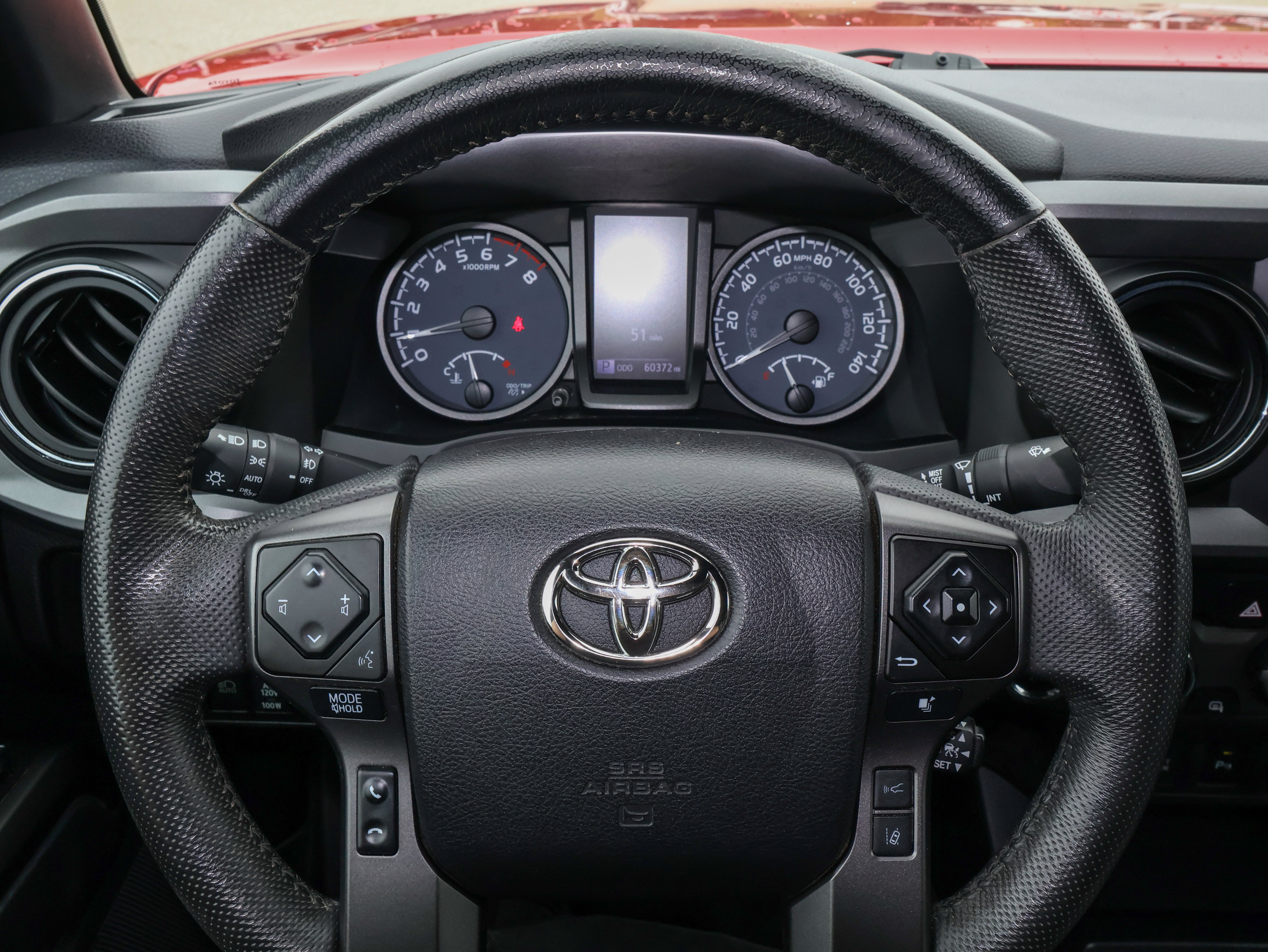Used 2022 Toyota Tacoma TRD Off-Road w/ Technology Package AWD/4WD image 22
