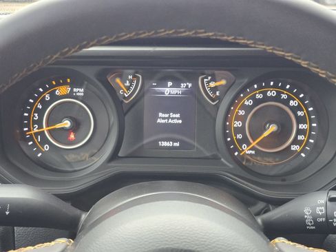 Used 2024 Jeep Wrangler Sport S image 23