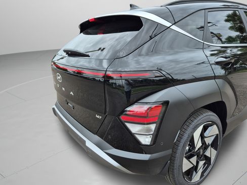 New 2026 Hyundai Kona Limited FWD image 35