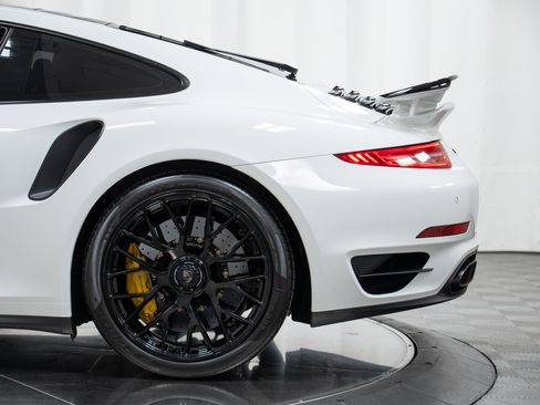 Certified 2014 Porsche 911 Turbo S AWD/4WD image 47
