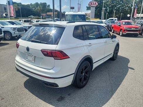 Used 2023 Volkswagen Tiguan SE R-Line FWD image 7