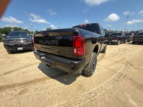 New 2026 RAM 2500 Big Horn AWD/4WD image 5