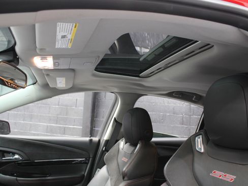 Used 2014 Chevrolet SS image 29