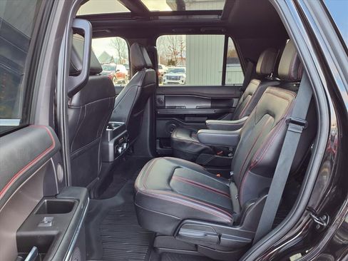 Used 2021 Ford Expedition Limited image 10