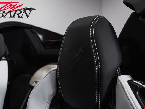 Used 2023 Chevrolet Corvette Stingray Preferred Conv w/ Z51 Performance Package RWD image 30