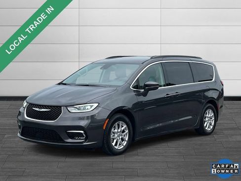 Used 2022 Chrysler Pacifica Touring-L FWD image 7