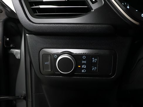 Used 2021 Ford Escape SE w/ Convenience Package FWD image 19