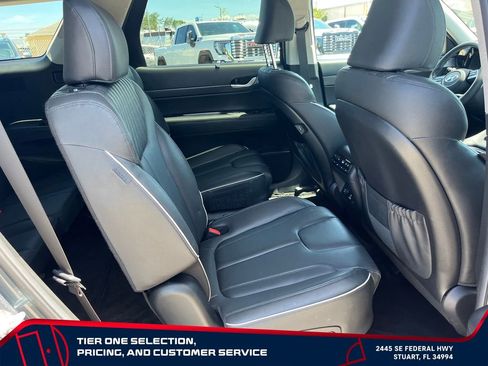 Used 2024 Hyundai Palisade Limited AWD/4WD image 18