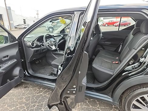 Used 2021 Nissan Kicks SV FWD image 8
