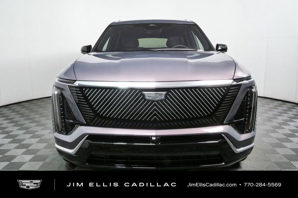 Certified 2026 Cadillac Vistiq Luxury w/ LPO, Floor Liner Package AWD/4WD image 35