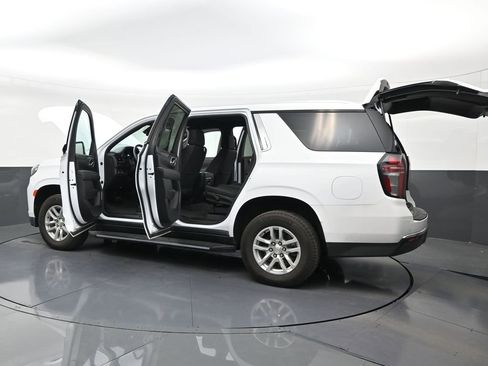 Used 2024 Chevrolet Tahoe LS RWD image 31