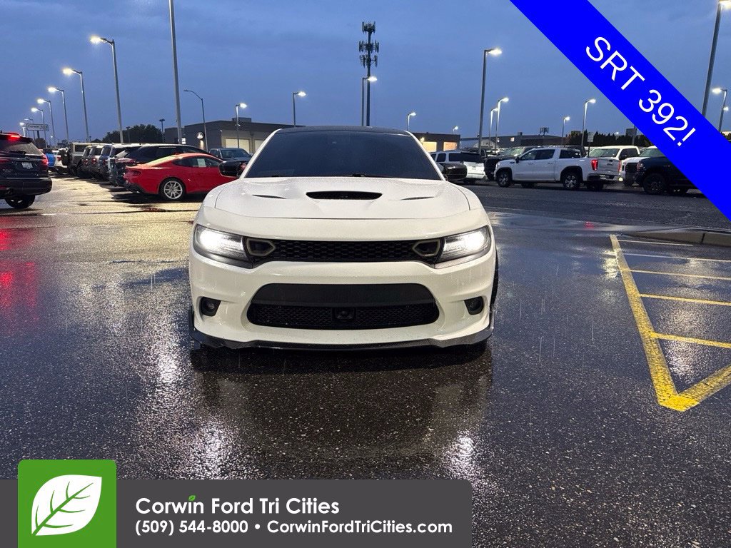 Used 2016 Dodge Charger SRT w/ Harman/Kardon Audio Group RWD image 6