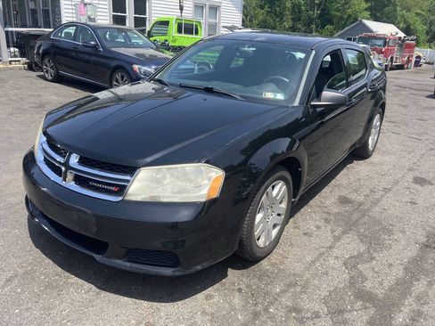Used 2013 Dodge Avenger SE FWD image 3