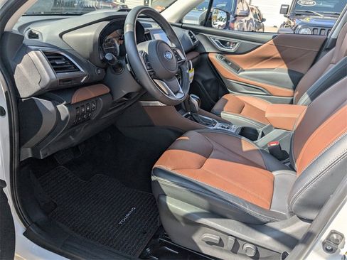 Used 2022 Subaru Forester Touring image 11