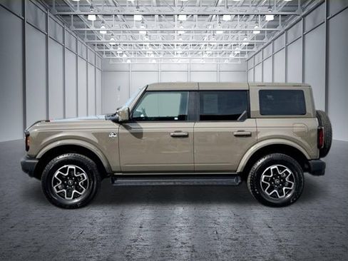 Certified 2025 Ford Bronco Outer Banks AWD/4WD image 9