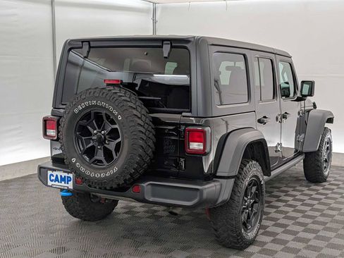 Used 2023 Jeep Wrangler Unlimited w/ Cold Weather Group image 5