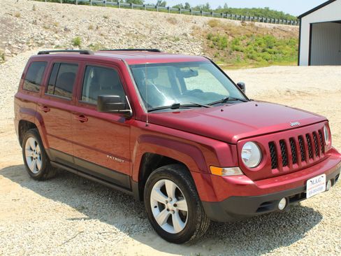 Used 2016 Jeep Patriot Latitude image 7