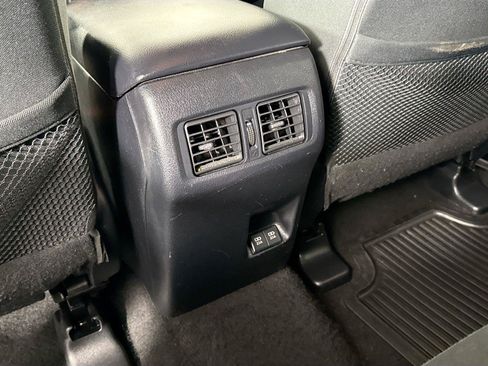 Used 2021 Toyota 4Runner SR5 AWD/4WD image 33