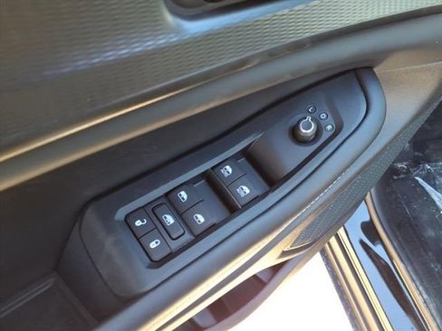 New 2025 Jeep Grand Cherokee Laredo X w/ Luxury Tech Group I image 15