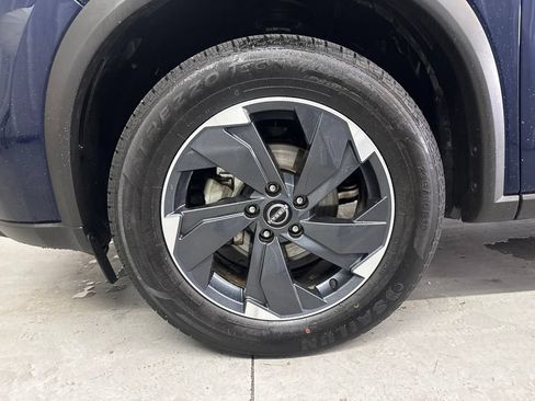 Used 2024 Nissan Rogue SV AWD/4WD image 25