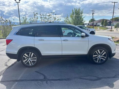 Used 2017 Honda Pilot Elite image 4