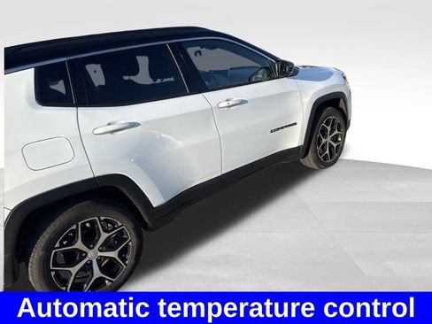 Used 2024 Jeep Compass Limited AWD/4WD image 8