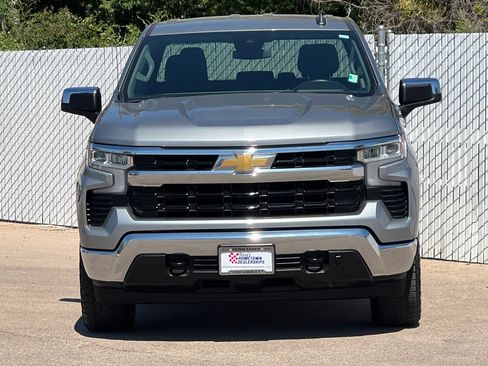 Used 2024 Chevrolet Silverado 1500 LT w/ Z71 Off-Road Package AWD/4WD image 6