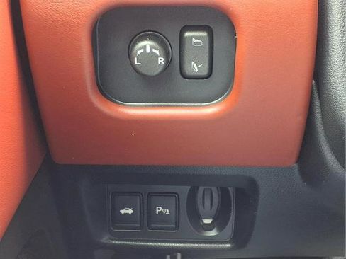 Certified 2024 Nissan GT-R Premium w/ Premium Interior Package AWD/4WD image 25
