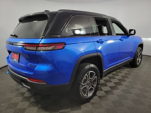 Used 2023 Jeep Grand Cherokee Trailhawk AWD/4WD image 8