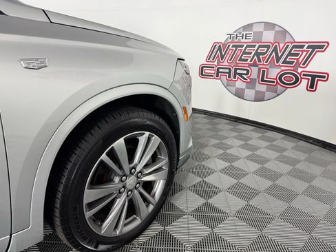 Used 2020 Cadillac XT6 Premium Luxury image 36