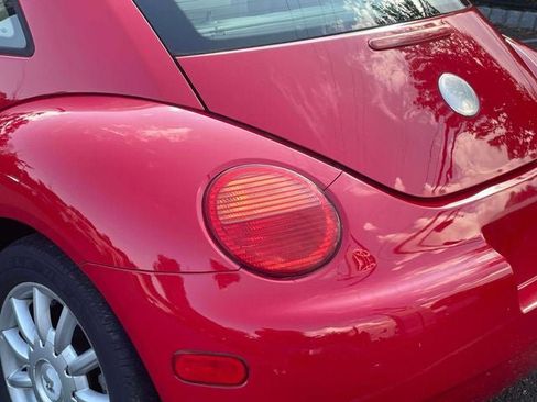 Used 2005 Volkswagen Beetle GLS FWD image 11