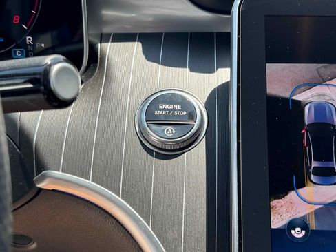 New 2025 Mercedes-Benz C 300 4MATIC Sedan image 22