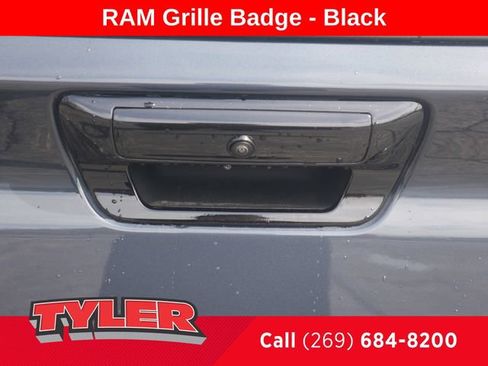 New 2026 RAM 1500 4x4 Crew Cab image 17