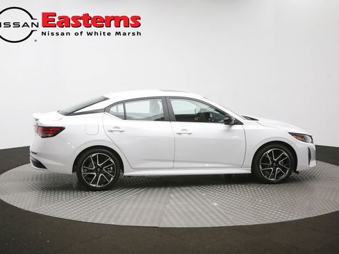 Used 2024 Nissan Sentra SR w/ SR Premium Package FWD image 44