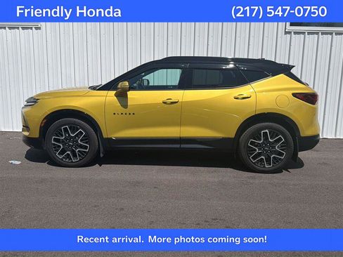 Used 2023 Chevrolet Blazer RS w/ Driver Confidence II Package FWD image 1