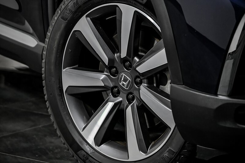 Used 2023 Honda Pilot Elite image 3