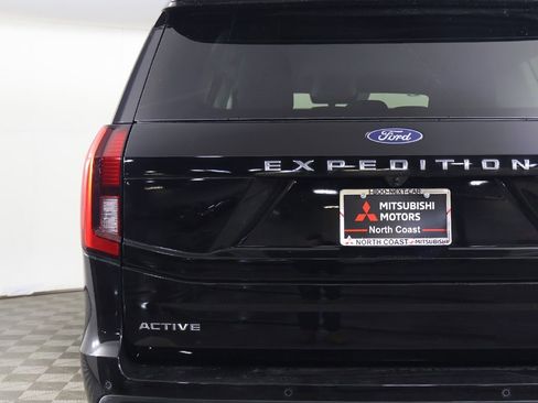 Used 2025 Ford Expedition Max Active image 15