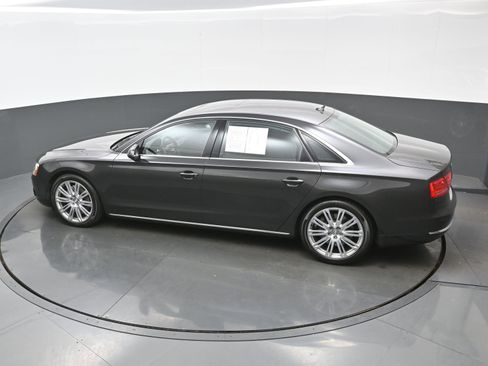 Used 2011 Audi A8 L 4.2 image 35