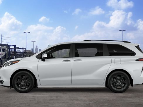New 2026 Toyota Sienna XLE Woodland Edition AWD/4WD image 4